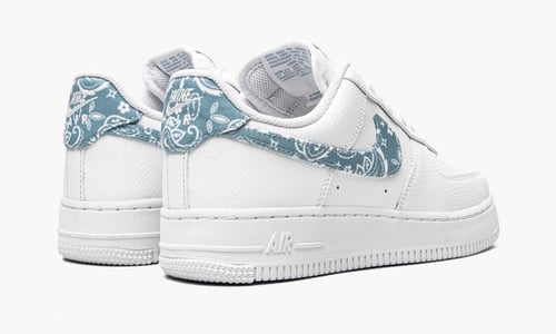 Air Force 1 paisley worn blue