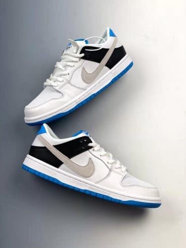 Nike sb dunk low “laser blue”