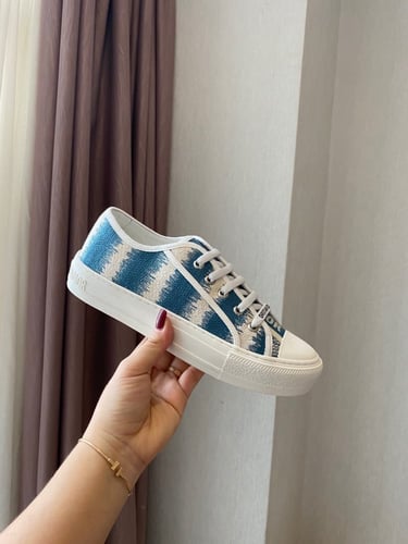 Dior walk’n’dior