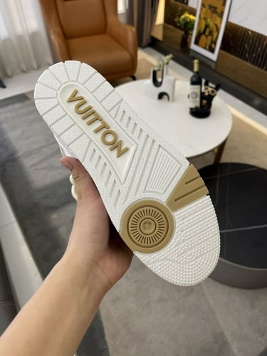 Louis Vuitton - vega