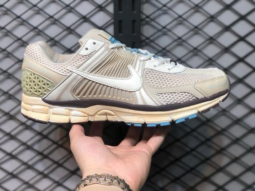 Nike Zoom Vomero 5 Oatmeal Beige