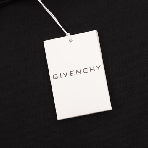 GVC。 Classic front and back three-dimensional embr...