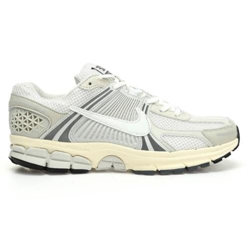 Zoom vomero 5 Platinum Tint