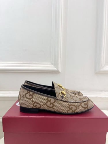 gucci shose
