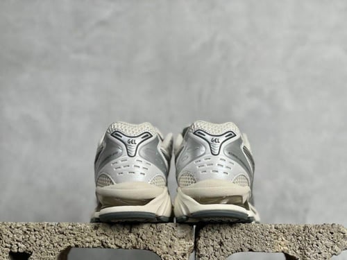 ASICS Gel-Kayano 14 Cream/Silver