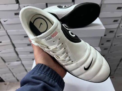 Nike Total 90
