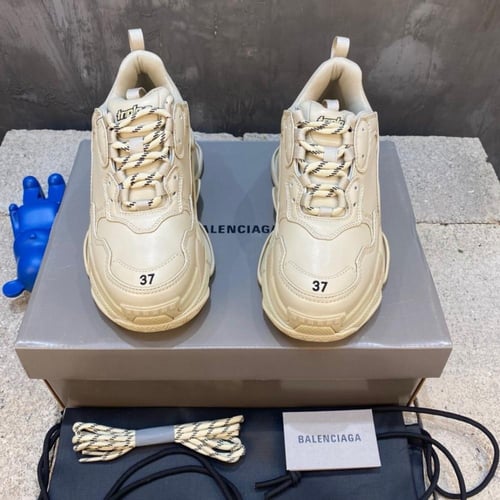 Balenciaga Triple S