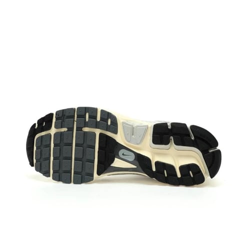 Zoom vomero 5 Platinum Tint