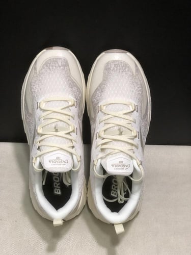 Brooks Cascadia 18 Cross-country Running Shoes