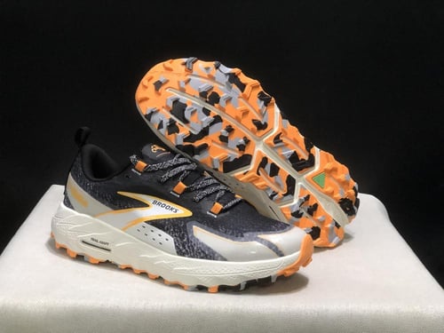 Brooks Cascadia 18 Cross-country Running Shoes