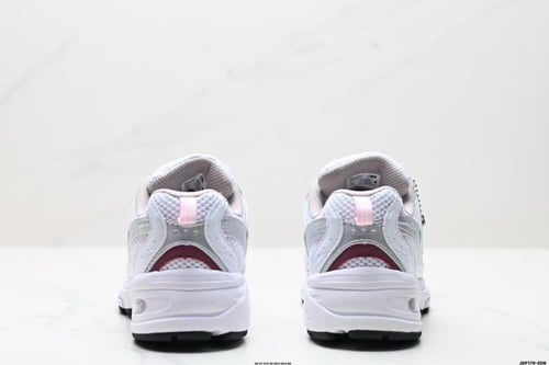 New balance 530 white pink