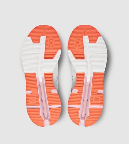 On running cloudnova White/Zephyr