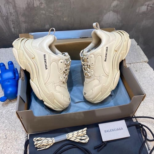 Balenciaga Triple S