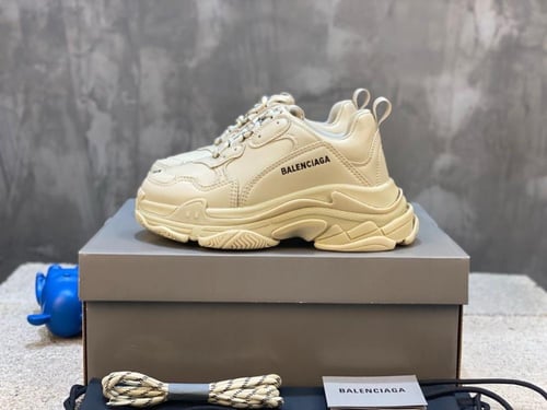 Balenciaga Triple S