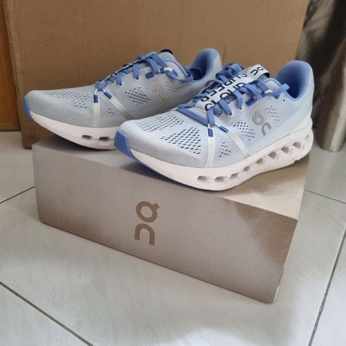 On running Cloudsurfer White/Blue