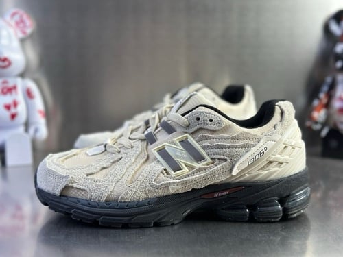 New Balance 1906D Protection Pack Cream