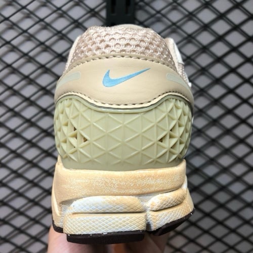 Nike Zoom Vomero 5 Oatmeal Beige