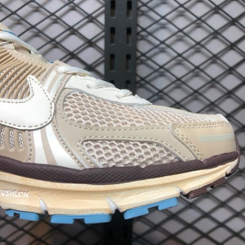 Nike Zoom Vomero 5 Oatmeal Beige