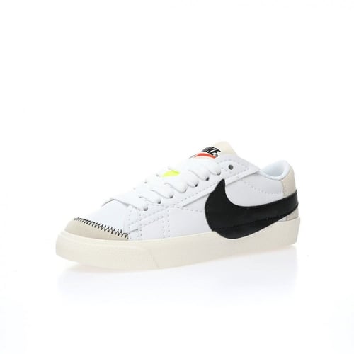Nike blazer low