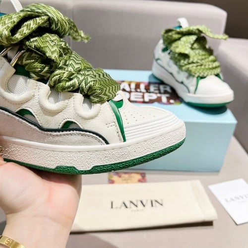 Lanvin curb