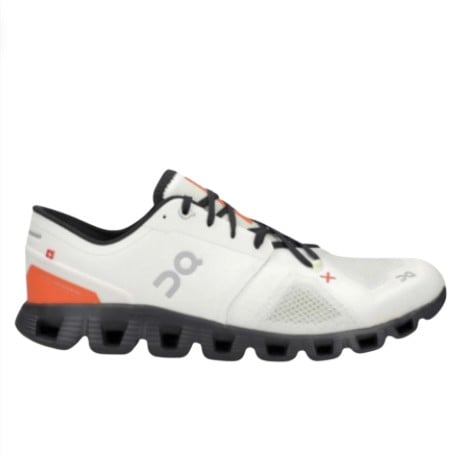 On Running Cloud × 3 Ivory Flame