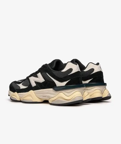 New Balance 9060- Black, white