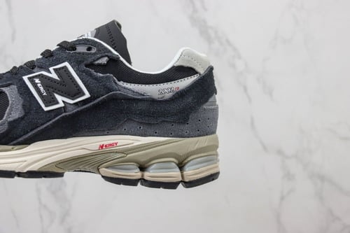New Balance 2002R Black Grey