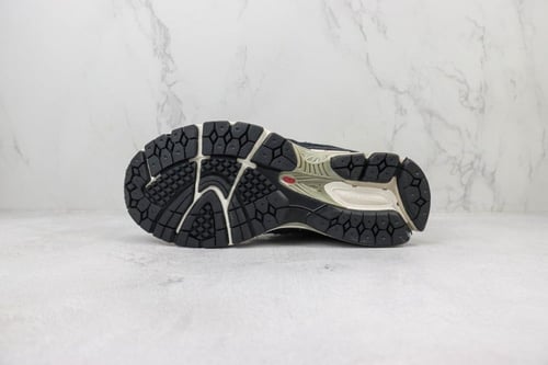 New Balance 2002R Black Grey