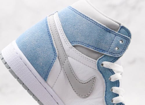 Nike Air Jordan 1 Retro High OG “Hyper Royal