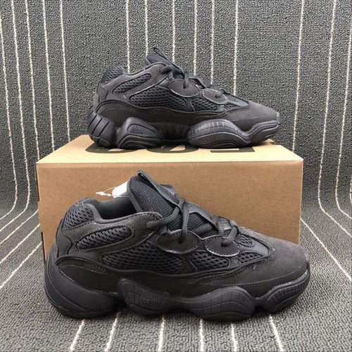Yeezy 500 utility black