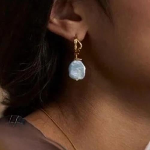 حلق من الفضة تصميم لؤلؤ عتيق