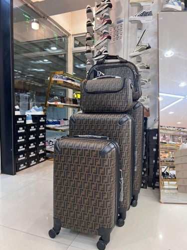 طقم شنط سفر