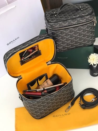 شنط جويارد يد نسائية