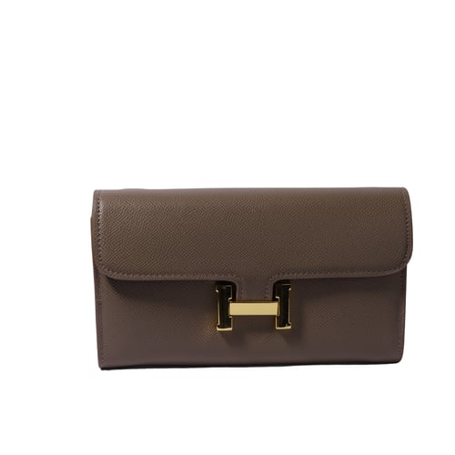 حقيبة يد نسائية