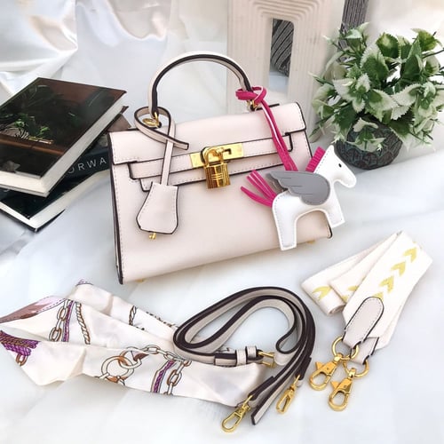 شنطة يد نسائي كايلي