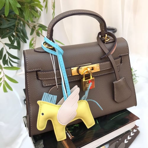 شنطة يد نسائي كايلي