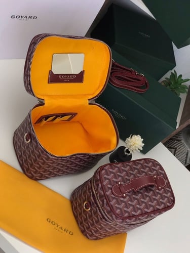 شنط جويارد يد نسائية