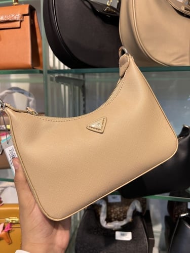 شنطة يد نسائي