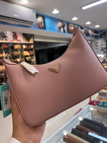 شنطة يد نسائي