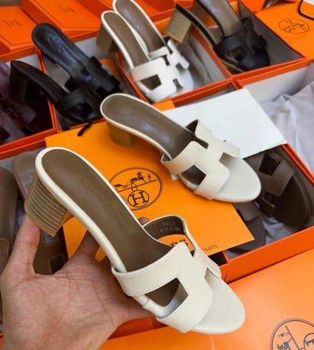 كعب هرمز رقم 330