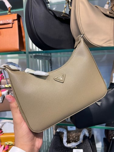 شنطة يد نسائي