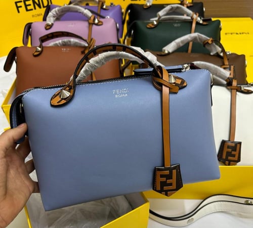 شنطة فندي صغيرة