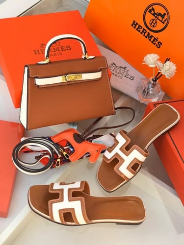 طقم شنطه + احذية سليبر