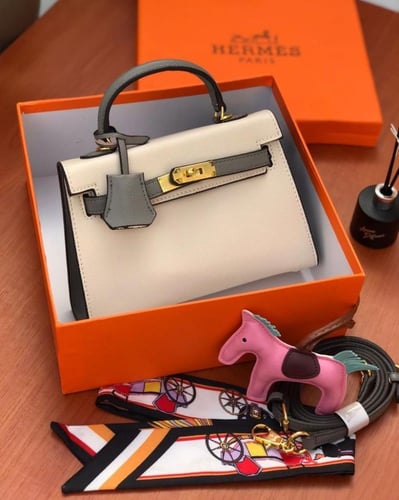 شنط يد نسائية كيري37