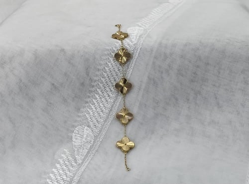 اسوارة فان كليف عيار 18