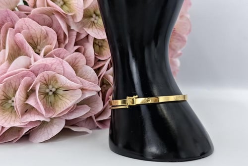 اسوارة ايطالي عيار18