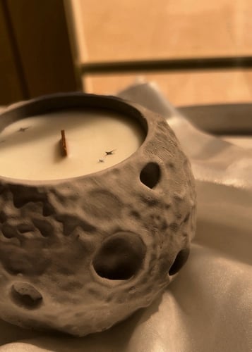 Moon+رسالة مخفية