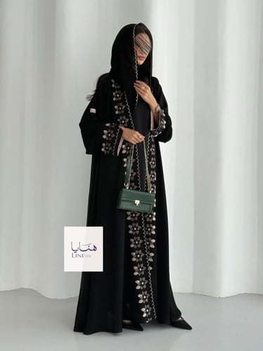 عباية ملاذ دبل كلوش بقماش انترنت تطريز وردي