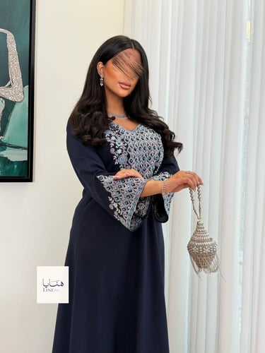 جلابية زهراء قماش ناعم مع تطريز انيق بالصدر والاكم...