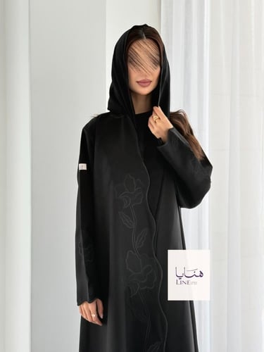 عباية الفارقه بقماش كريب كتان تطريز اسود
